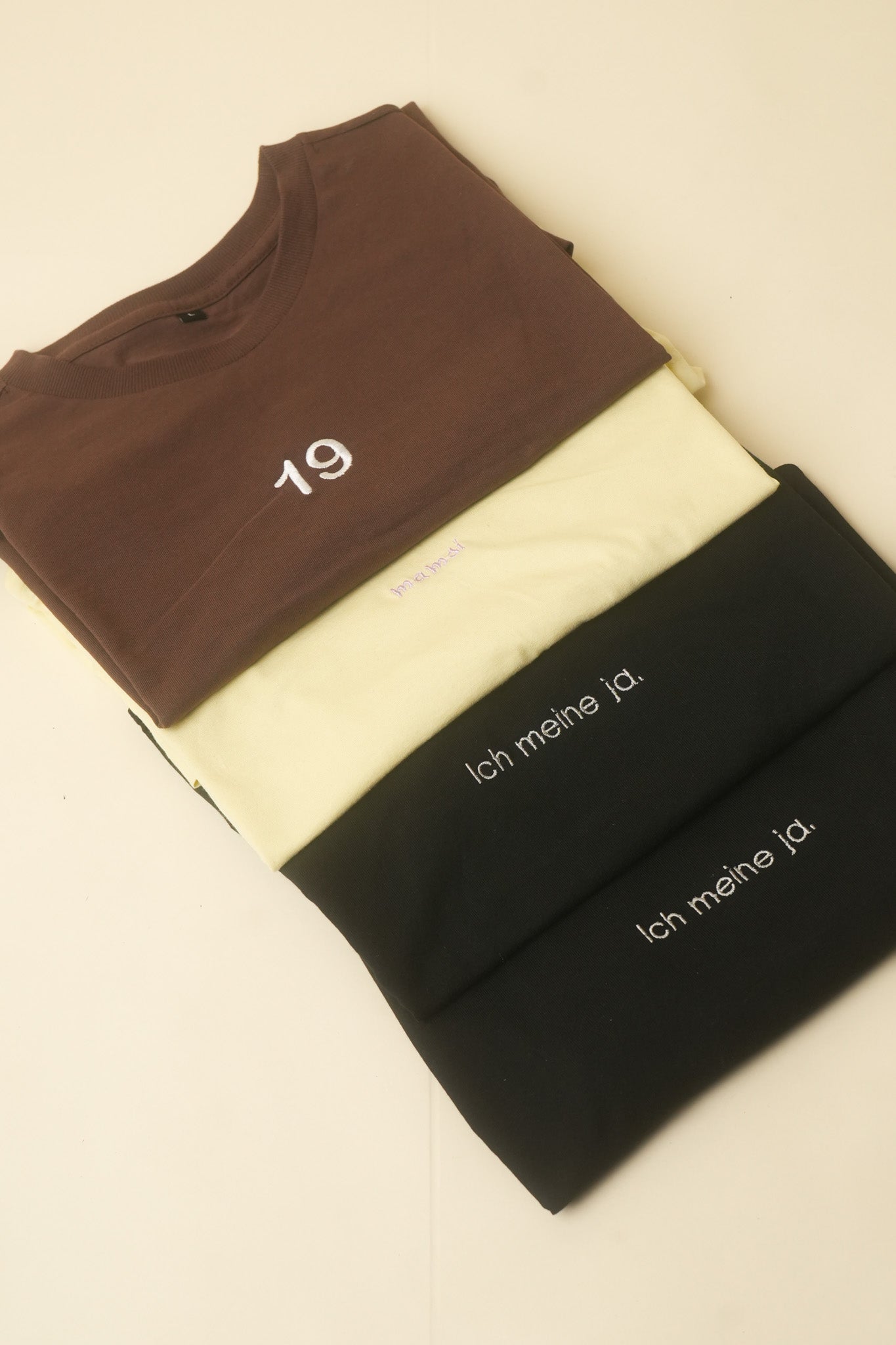 Personalisierte bestickte Baumwolle T-Shirts mit Wunschtext und Wunschlogo – Bild 7
