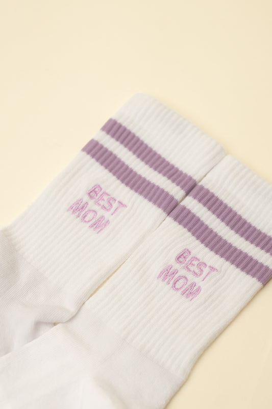 Bestickte Best Mom Socken mit Wunschtext – Bio-Baumwoll-Tennissocken