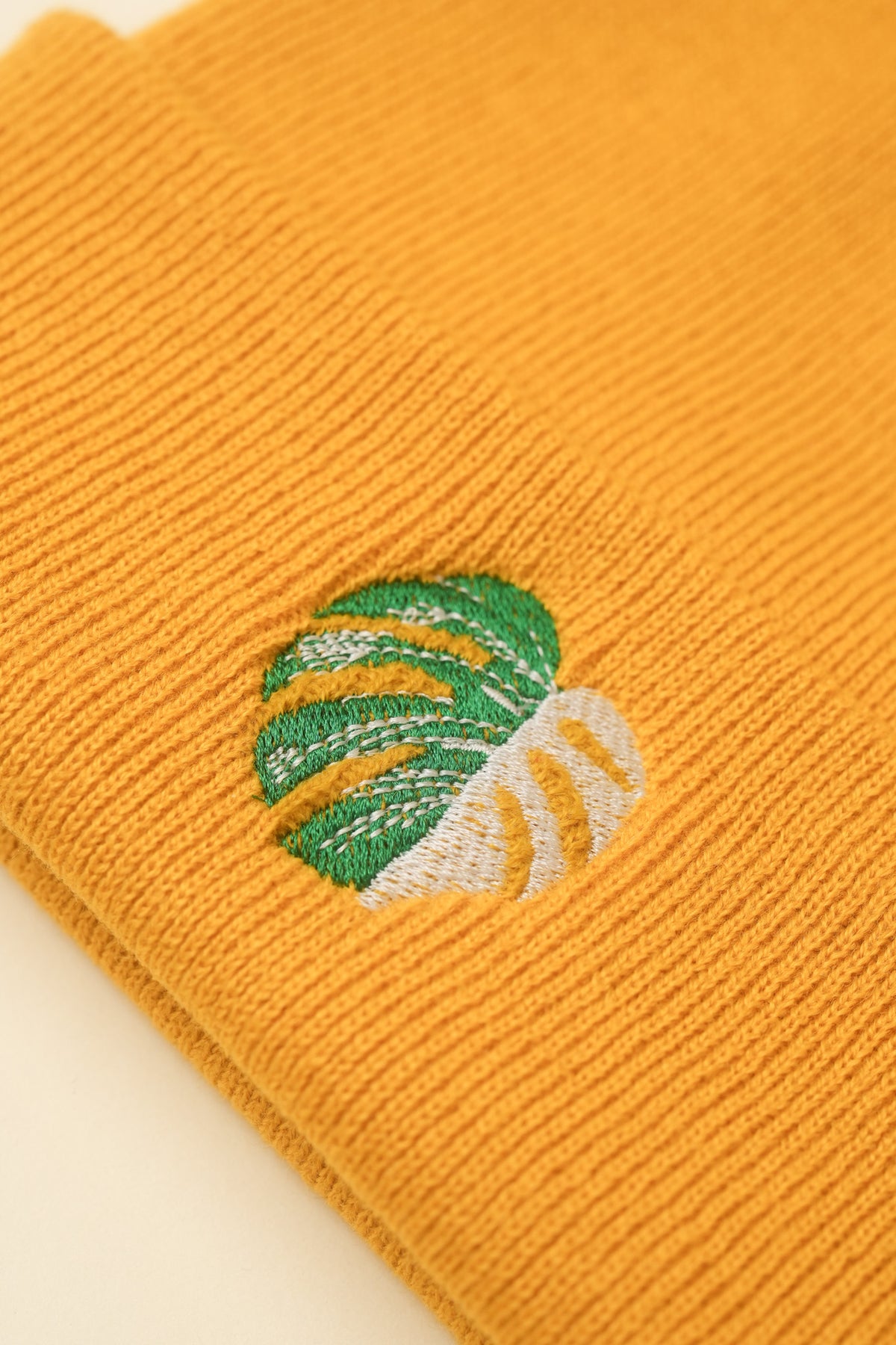 Bestickte Monstera Mütze – Bild 3