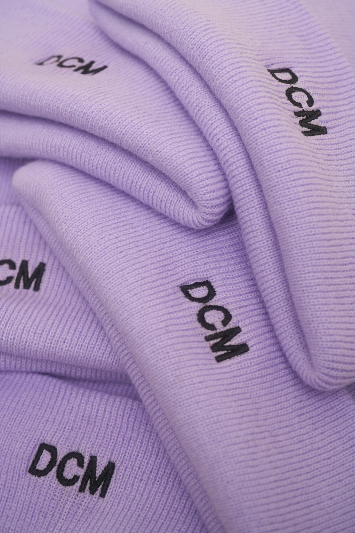 Personalisierte bestickte Wintermütze mit Wunschtext und Wunschlogo