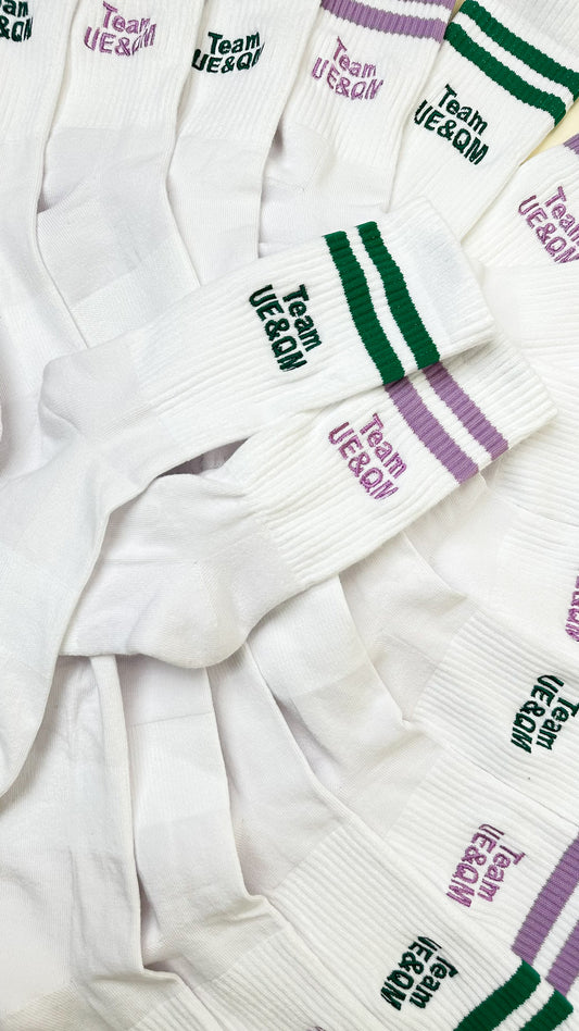 Bestickte JGA Socken aus Bio-Baumwolle