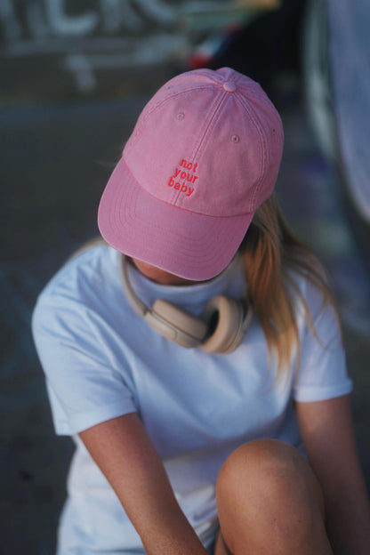 Bestickte Vintage not your baby Cap – Feminismus Statement Cap – Bild 3