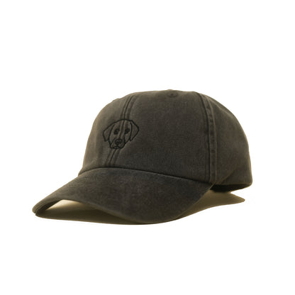 Black Vintage Cap mit schwarz gesticktem Hundekopf seitlich
