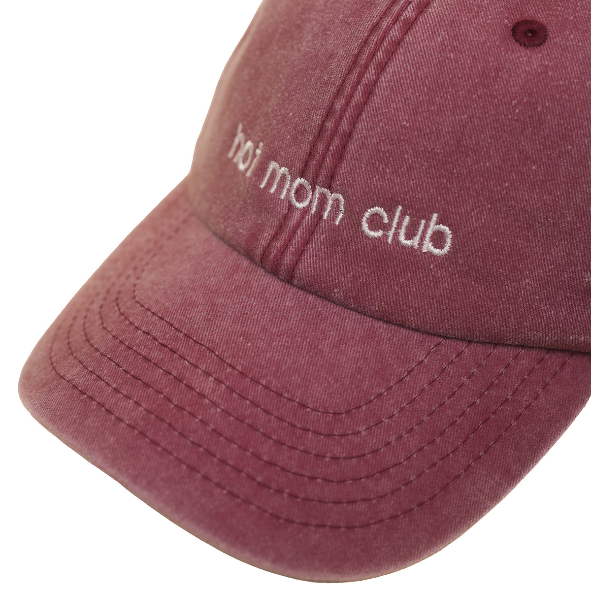 Red Vintage Cap mit heller Stickerei „hot mom club“ nah 
