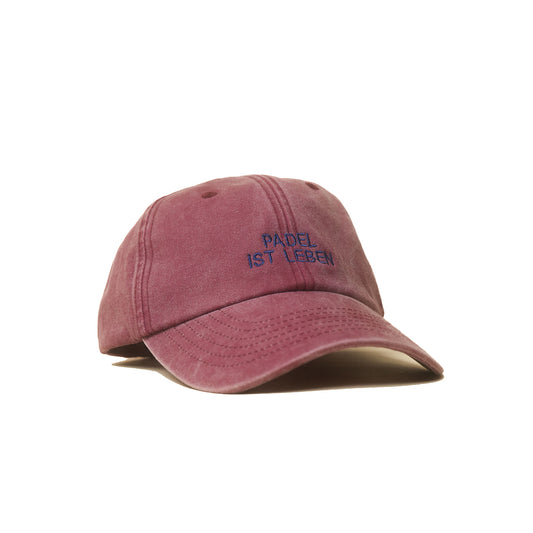 Red Vintage Cap mit blauer Stickerei „Padel ist Leben“ frontal
