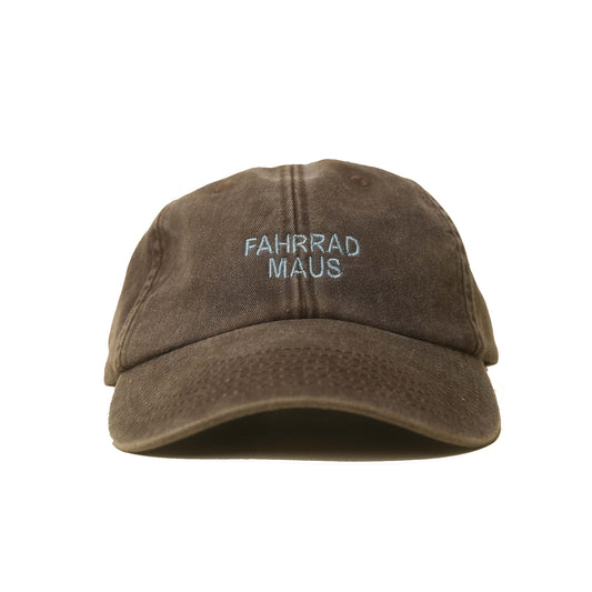 Brown Vintage Cap mit heller Stickerei „Fahrrad Maus“ in Frontansicht