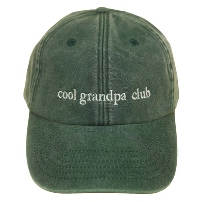 Bottle Green Vintage Cap mit heller Stickerei „cool grandpa club“ oben