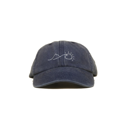 Denim Vintage Cap mit gesticktem Sonnenaufgang in Frontansicht