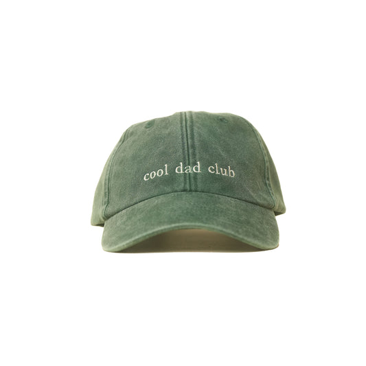 Bottle Green Vintage Cap mit heller Stickerei „cool dad club“ frontal