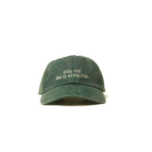 bottle green Vintage Cap mit Statement-Stickerei „PAY ME LIKE A WHITE MAN“